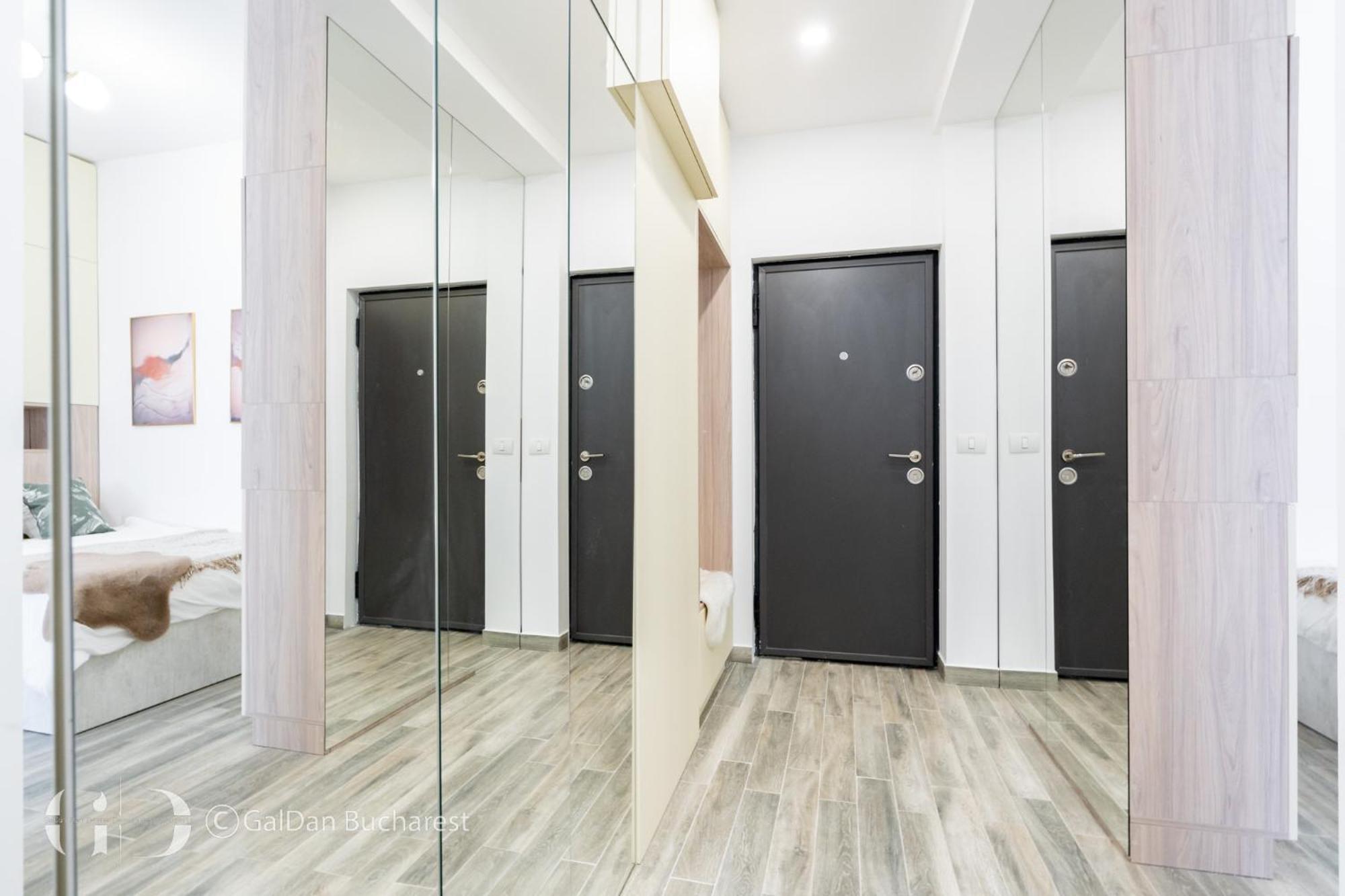 Pitarmos City Center Бухарест Экстерьер фото
